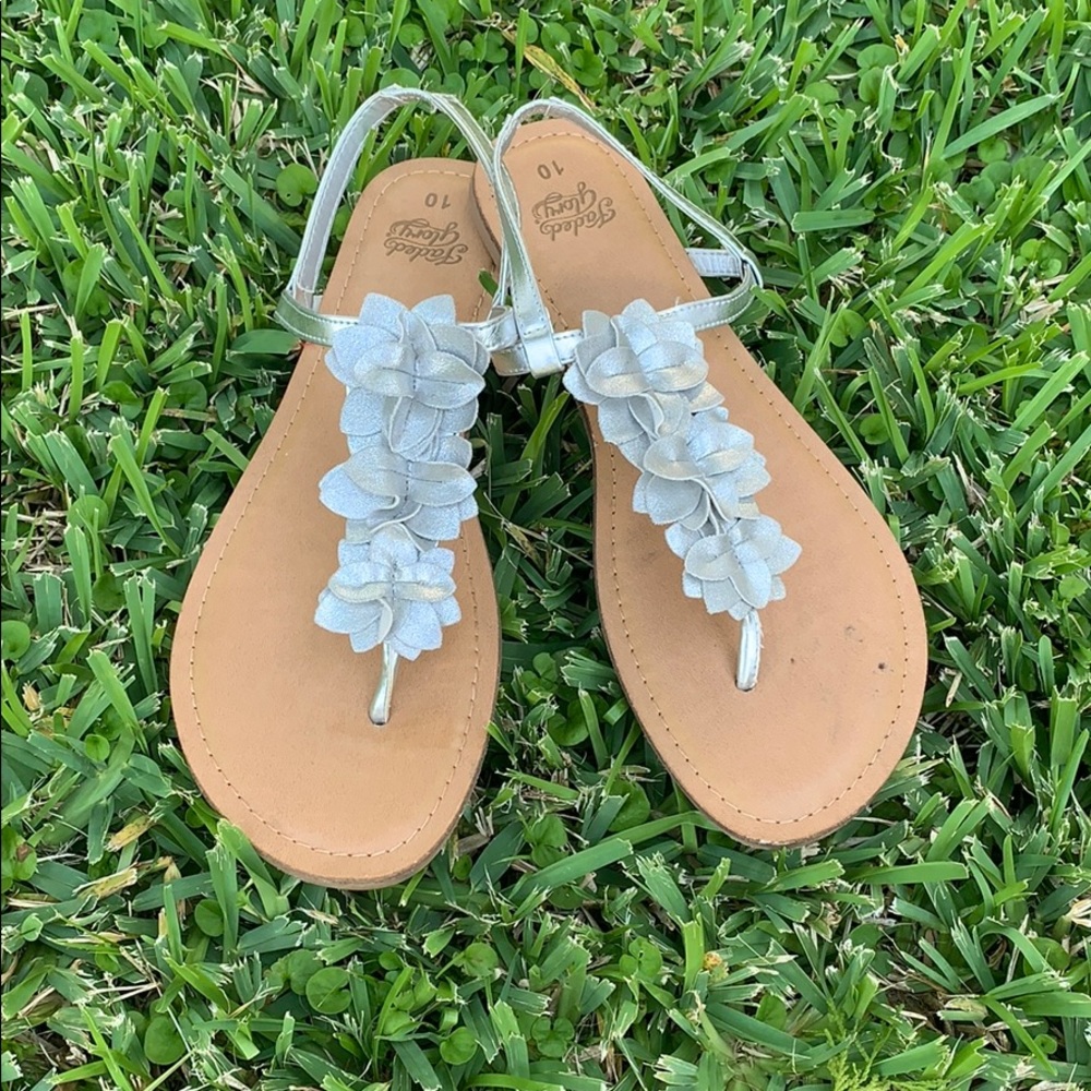 Kids metallic silver sandals EUC - Picture 1 of 6